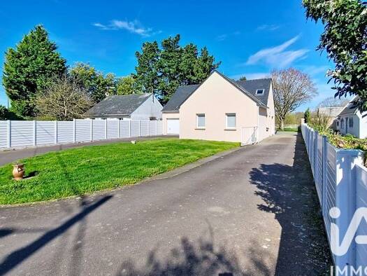 Maison à vendre 299 000 € 7 pièces 5 chambres 142 m² 1 596 m² de terrain Besné 44160