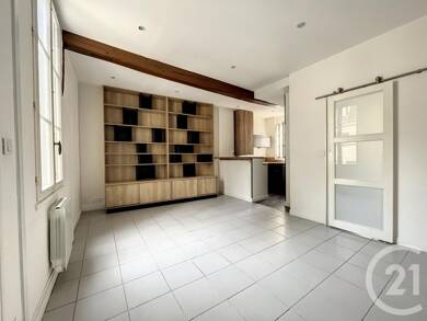 Duplex à louer 670 € 3 pièces 1 chambre 62,5 m² 1er étage Chartres 28000