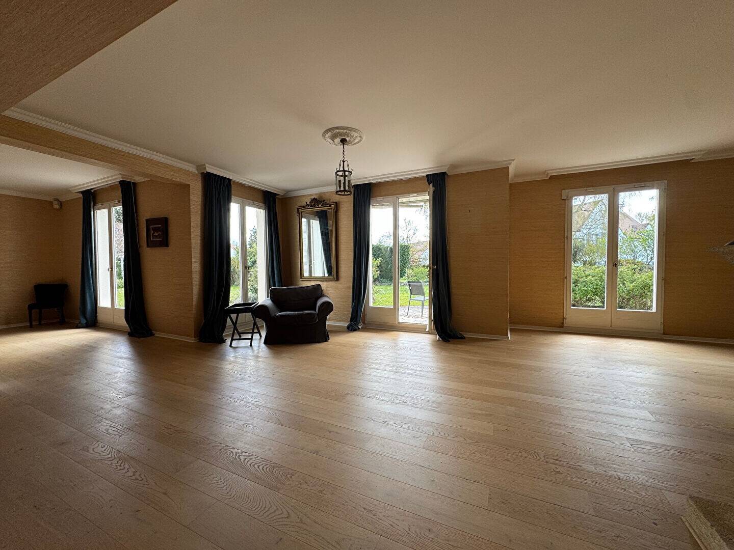 Maison à vendre, 240m², SAINT NOM LA BRETECHE