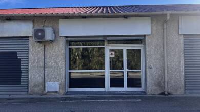 Local commercial à louer 950 € 70 m² de surface de vente Aubagne 13400