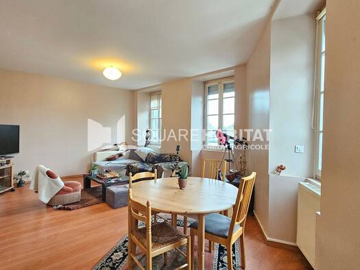 Appartement à vendre 130 000 € 3 pièces 2 chambres 79 m² Étage 1/2 Notre Dame Oloron-Sainte-Marie 64400