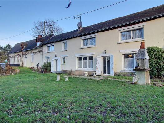 Maison à vendre 233 000 € 5 pièces 3 chambres 135 m² 3 192 m² de terrain Nogent-le-Roi 28210