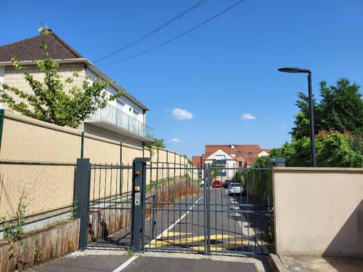 Parking à louer 45 € Cormeilles-en-Parisis 95240
