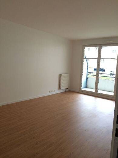 Appartement à louer 1 011 € 2 pièces 2 chambres 65,1 m² Route Nationale Villeparisis 77270
