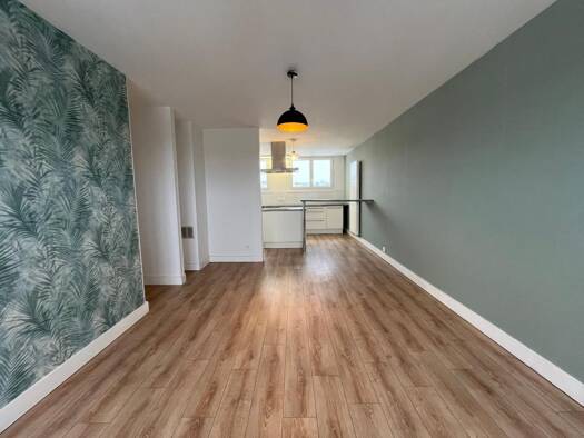 Appartement à louer 780 € 2 pièces 1 chambre 60,6 m² Plantières-Queuleu Metz 57070