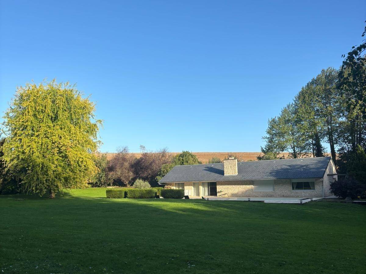 Maison à vendre, 300m², SERAINCOURT