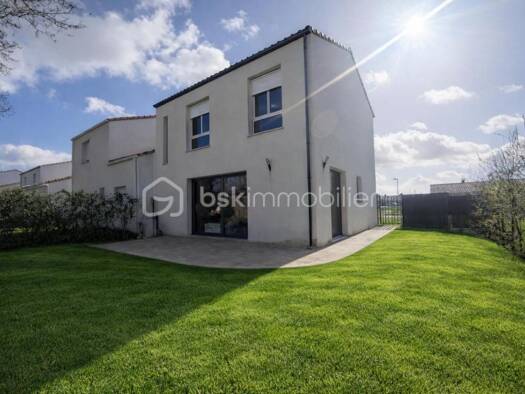 Maison à vendre 256 000 € 4 pièces 3 chambres 84 m² Saint-Mars-de-Coutais 44680