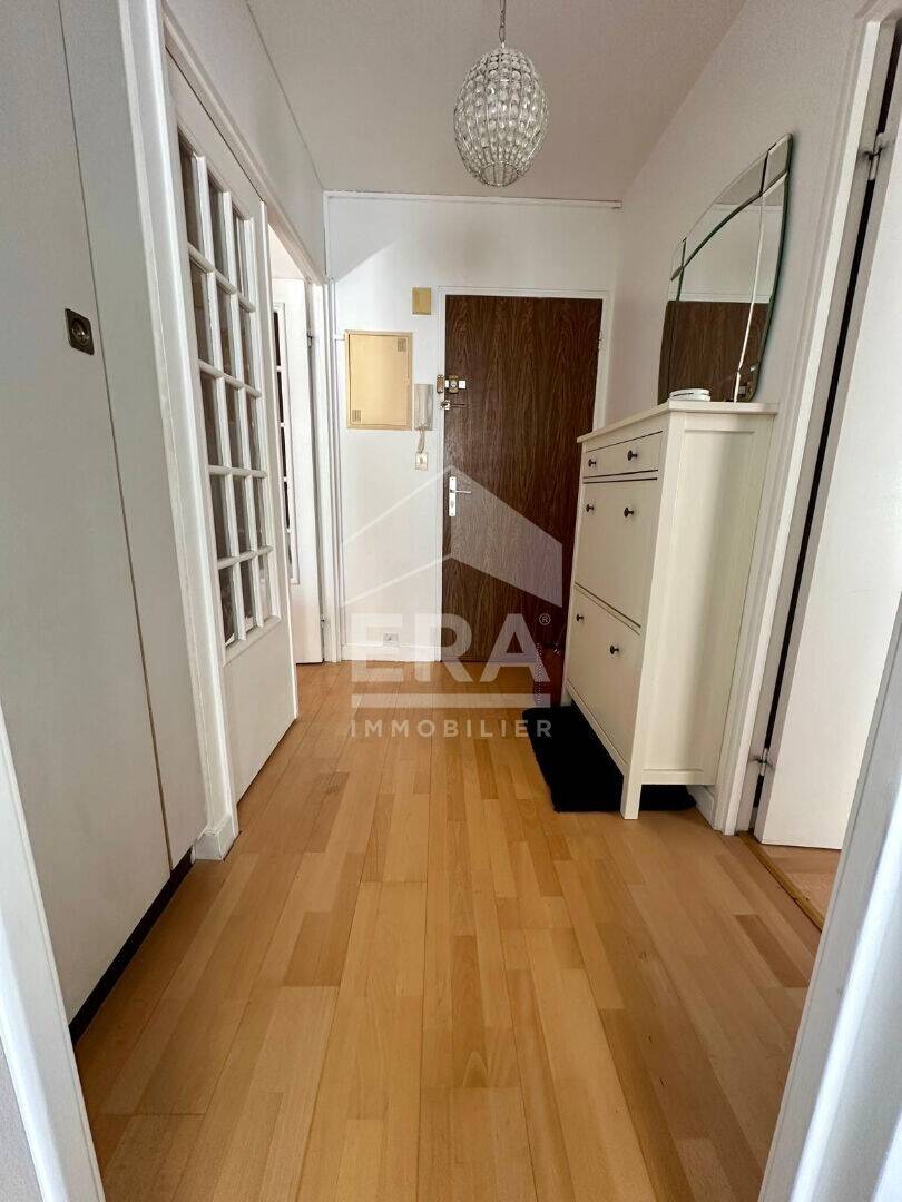 Maison à louer, 47m², COURBEVOIE