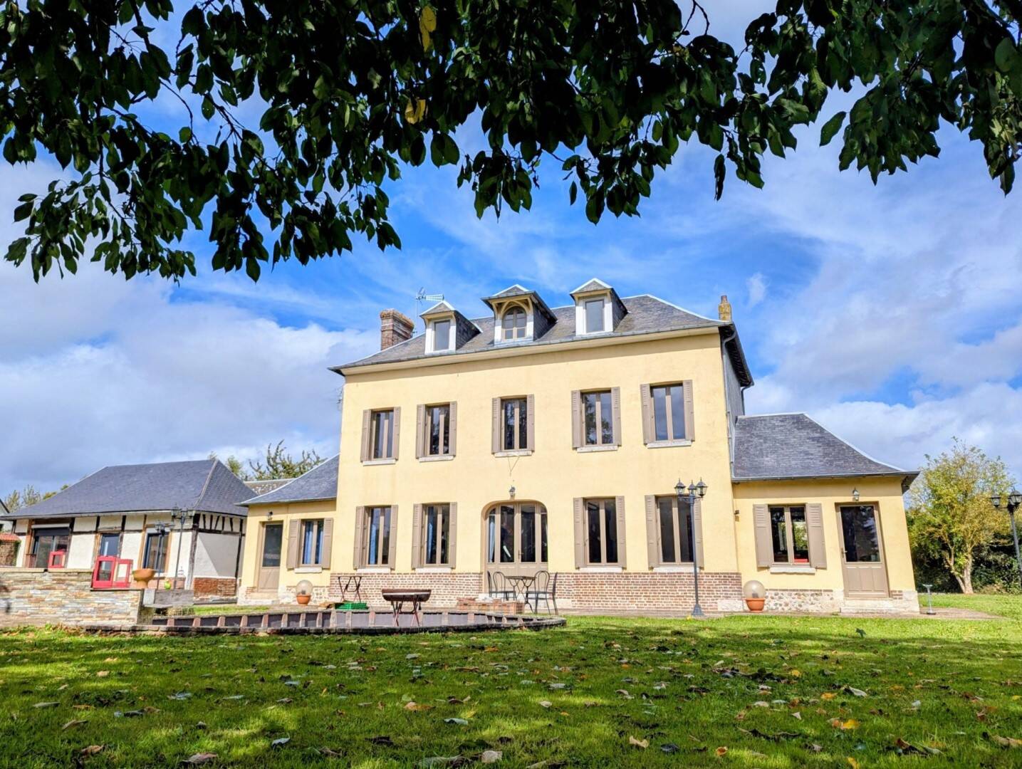 Maison à vendre, 200m², SAINT OUEN DE THOUBERVILLE