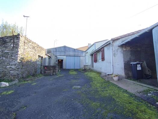 Maison à vendre 239 197 € 5 pièces 3 chambres 100 m² 808 m² de terrain La Vallée Divatte-sur-Loire 44450