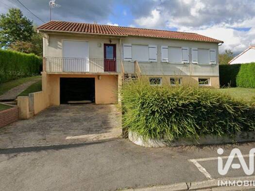 Maison à vendre 162 000 € 5 pièces 4 chambres 108 m² 884 m² de terrain Chemillé-en-Anjou 49120