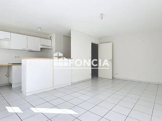 Appartement à vendre 129 900 € 4 pièces 3 chambres 81 m² Étage 3/3 Aurence-Corgnac-Cité Universitaire Limoges 87000