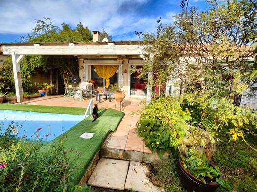 Villa à vendre 322 000 € 4 pièces 2 chambres 123 m² 412 m² de terrain La Roquette Lunel 34400