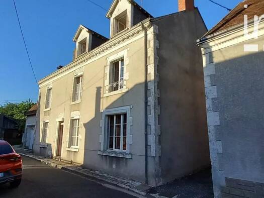 Appartement à vendre 139 200 € 10 pièces 5 chambres 188,8 m² Oucques 41290