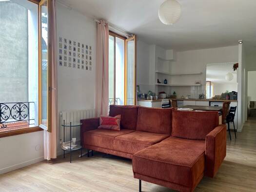 Appartement à vendre 295 000 € 2 pièces 1 chambre 42,63 m² Étage 1/2 Centre Ville-Jean Moulin-Beaumont Montreuil 93100
