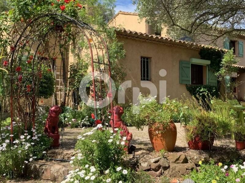 Maison à vendre, 227m², SOLLIES VILLE