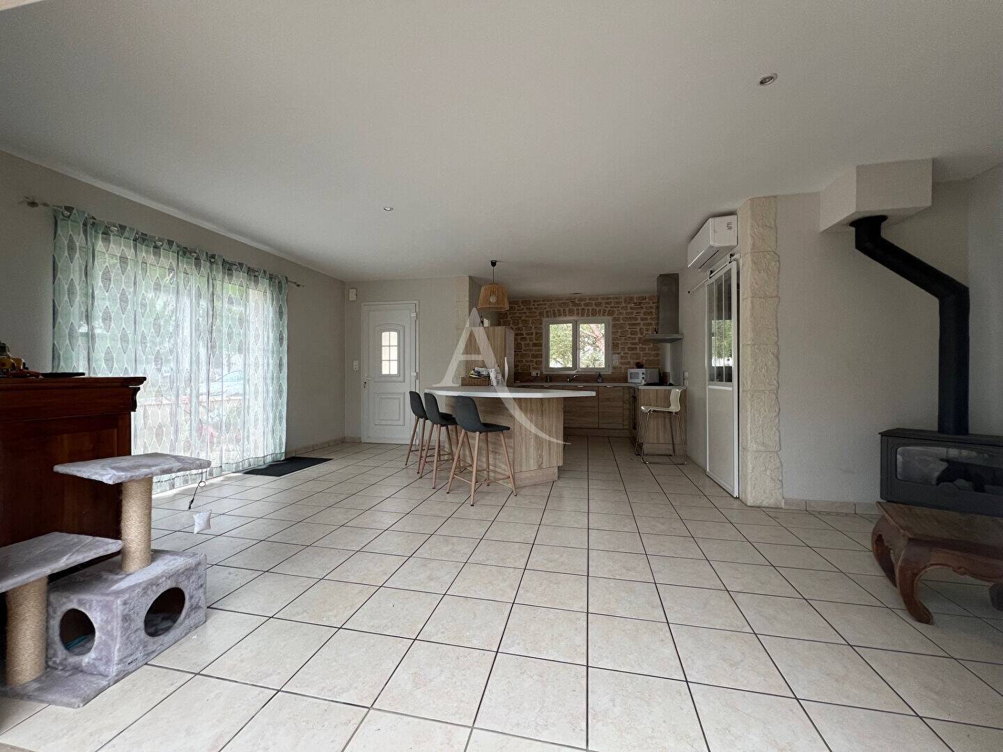 Maison à vendre, 114m², LONGEVILLE SUR MER