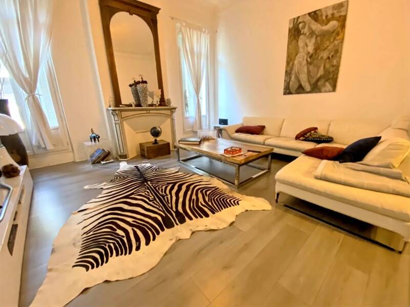 Maison à louer, 145m², MARSEILLE 6E