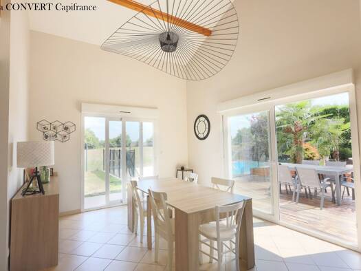 Maison à vendre 348 000 € 5 pièces 4 chambres 135 m² 1 209 m² de terrain Curtafond 01310