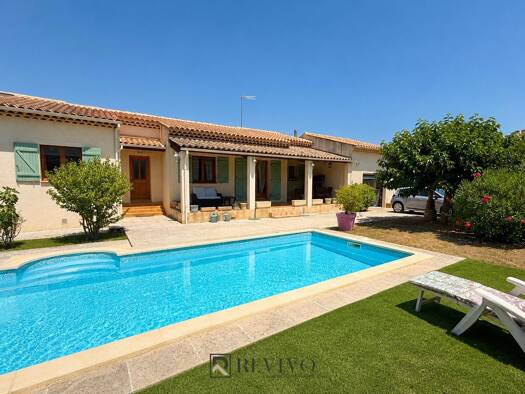 Maison de plain-pied à vendre 485 000 € 5 pièces 3 chambres 139 m² 1 159 m² de terrain Haut Sud St Maximin la Ste Baume 83470
