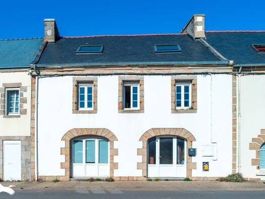 Maison à vendre 153 700 € 3 pièces 2 chambres 94 m² 90 m² de terrain Plouhinec 29780