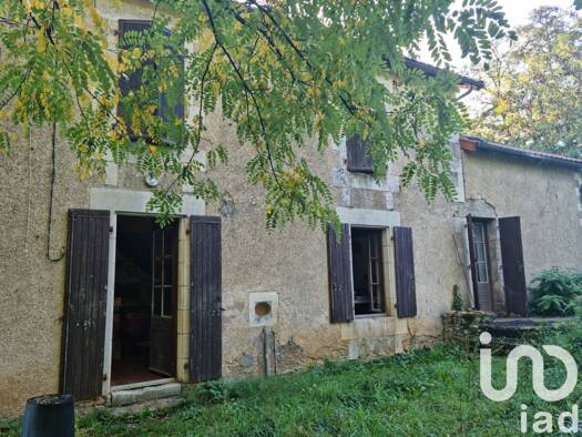 Maison à vendre 98 000 € 4 pièces 3 chambres 98 m² 4 339 m² de terrain Valence en Poitou 86700
