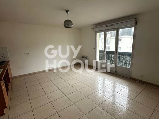 Appartement à louer 1 057 € 3 pièces 2 chambres 57 m² Étage 3/3 Sud-Bords de Marne-Foch Chelles 77500