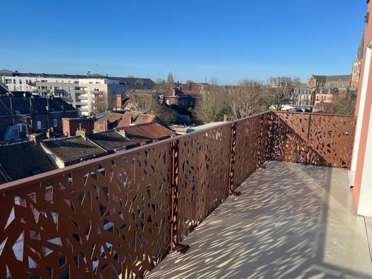 Appartement à louer 980 € 4 pièces 3 chambres 83 m² 5ème étage Gambetta Tourcoing 59200