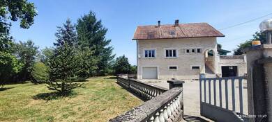 Maison à vendre 278 190 € 8 pièces 6 chambres 196 m² 3 860 m² de terrain Bans 39380