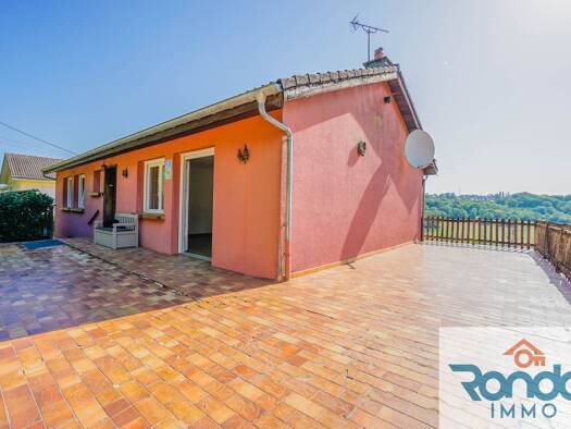 Maison de plain-pied à vendre 169 000 € 6 pièces 4 chambres 130 m² 1 393 m² de terrain Langres 52200