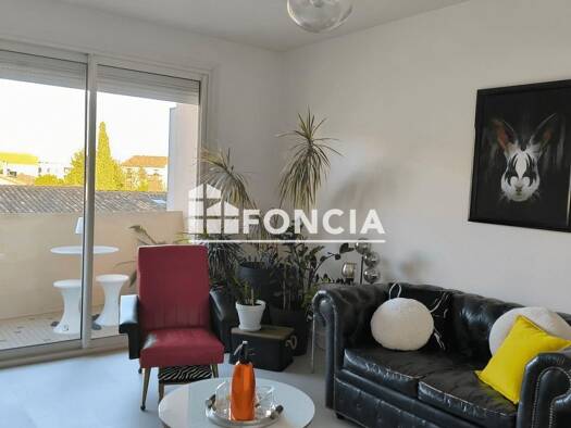 Appartement à vendre 205 000 € 4 pièces 3 chambres 87 m² Étage 3/4 Centre Ville Montauban 82000