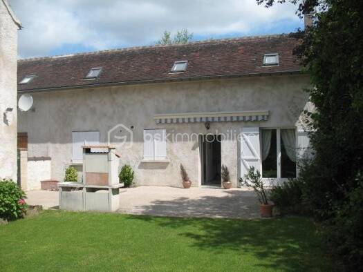 Maison à vendre 165 000 € 4 pièces 3 chambres 81 m² 155 m² de terrain Saint Amatre Auxerre 89000