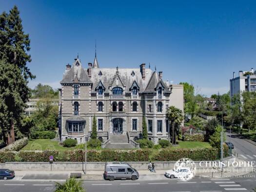 Duplex à vendre 599 000 € 4 pièces 3 chambres 130 m² Étage 2/2 XIV Juillet Pau 64000