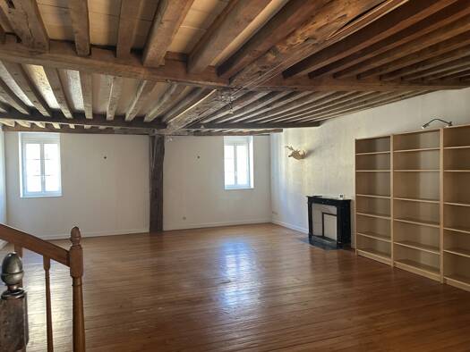 Duplex à louer 1 420 € 6 pièces 3 chambres 146 m² Étage 2/3 Dijon 21000