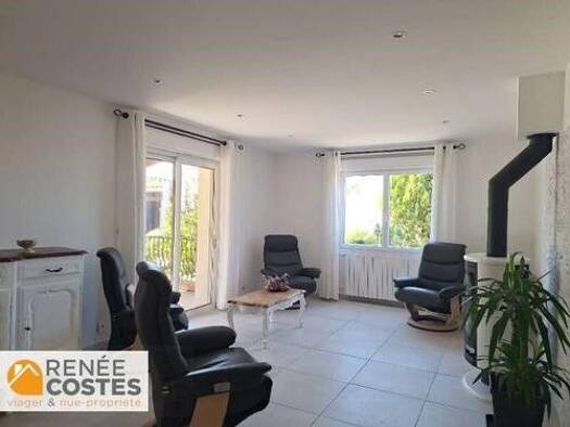 Maison en viager occupé Bouquet 132 250 € 4 pièces 3 chambres 164 m² 4 000 m² de terrain Nord Chabeuil 26120