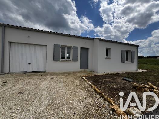 Maison de plain-pied à vendre 230 000 € 4 pièces 3 chambres 83 m² 670 m² de terrain Port-d'Envaux 17350