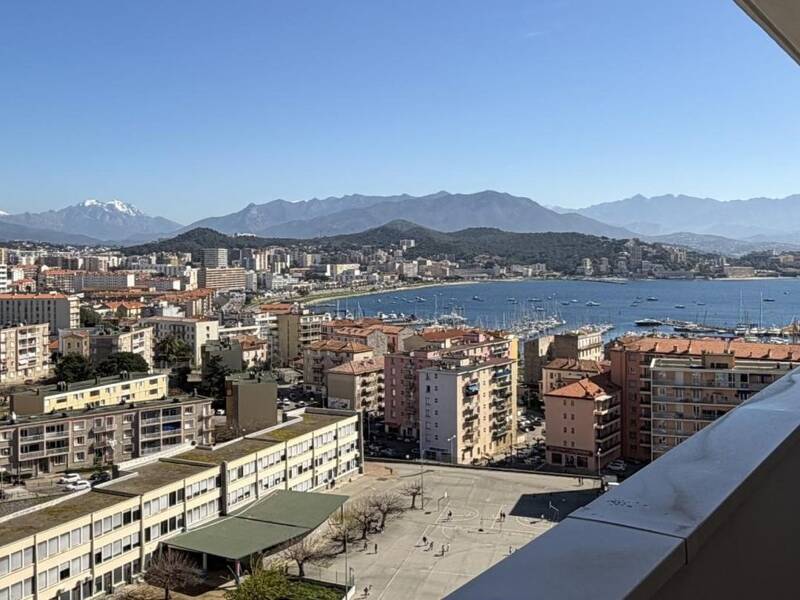 Maison à louer, 87m², AJACCIO