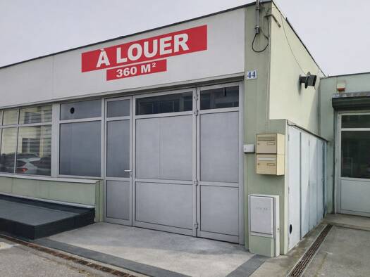 Entrepôt à louer 5 360 € 362 m² d'espace de stockage Annecy 74960