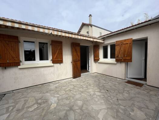 Maison de plain-pied à louer 1 395 € 3 pièces 2 chambres 55 m² Maroc Champigny sur Marne 94500