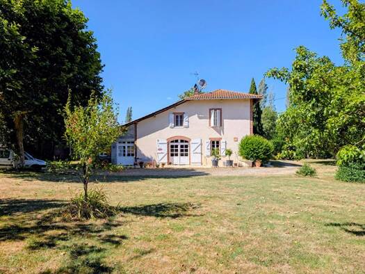 Maison à vendre 398 000 € 7 pièces 4 chambres 253 m² 140 236 m² de terrain Pouy-de-Touges 31430