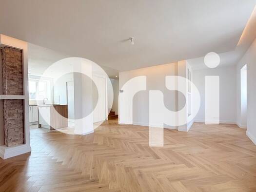 Duplex à vendre 229 900 € 4 pièces 3 chambres 116 m² Étage 1/1 Village-Haut de Penoy-Les Cheminots Vandœuvre-lès-Nancy 54500