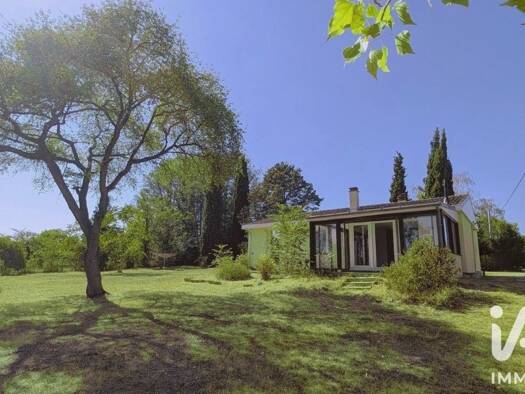 Maison de plain-pied à vendre 219 000 € 4 pièces 2 chambres 76 m² 1 971 m² de terrain Mousseaux-sur-Seine 78270