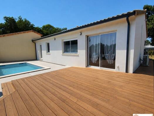 Maison de plain-pied à vendre 347 500 € 5 pièces 4 chambres 107 m² 460 m² de terrain Cabanac-et-Villagrains 33650