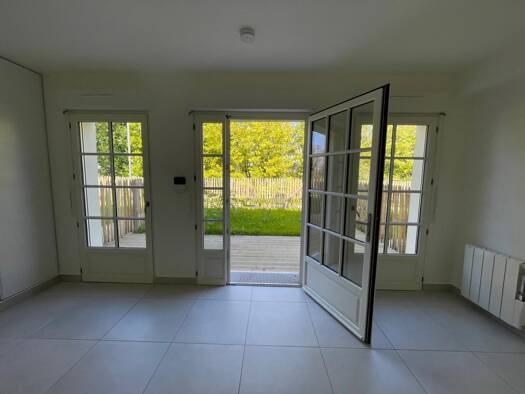 Appartement à louer 750 € 1 pièce 38,5 m² RDC Trouville-sur-Mer 14360