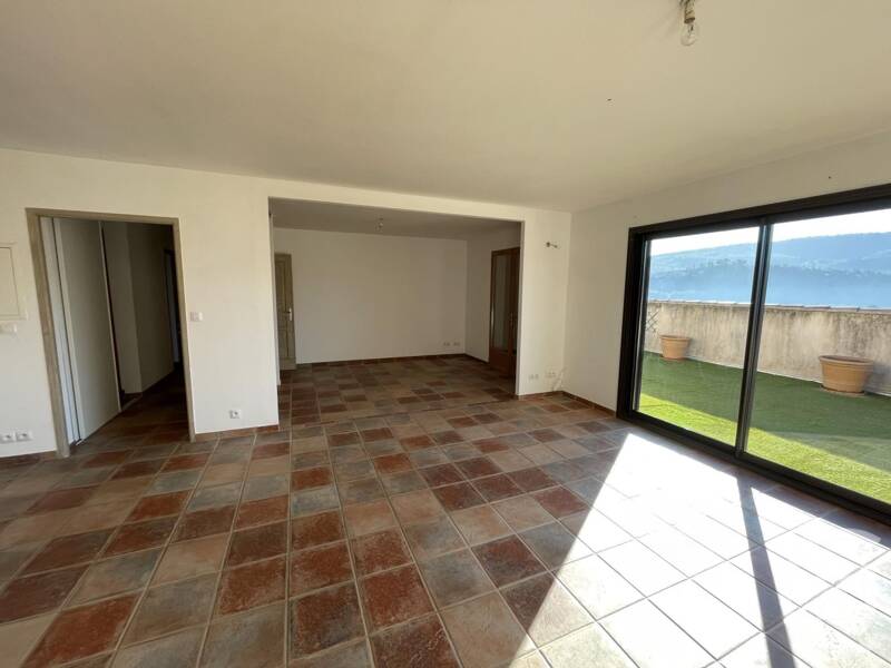 Maison à louer, 94m², CUGES LES PINS