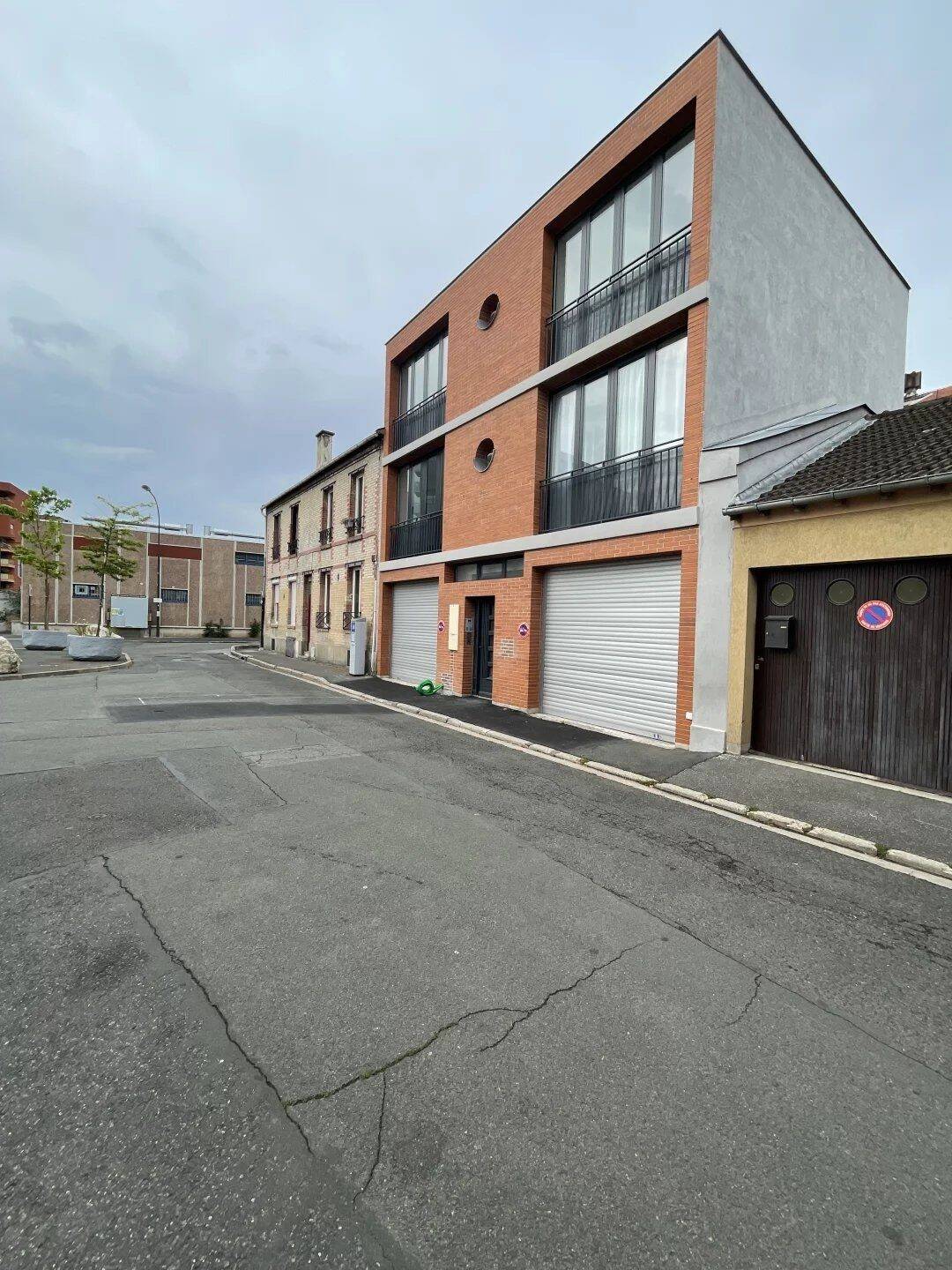Maison à louer, 25m², IVRY SUR SEINE