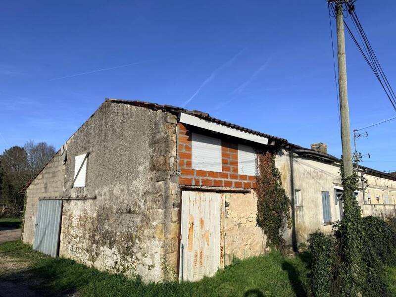 Maison à vendre, 159m², SAINT YZAN DE SOUDIAC