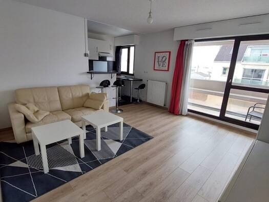 Appartement à louer 869 € 1 pièce 35,4 m² Étage 3/4 Nansouty - Saint Genès Bordeaux 33800