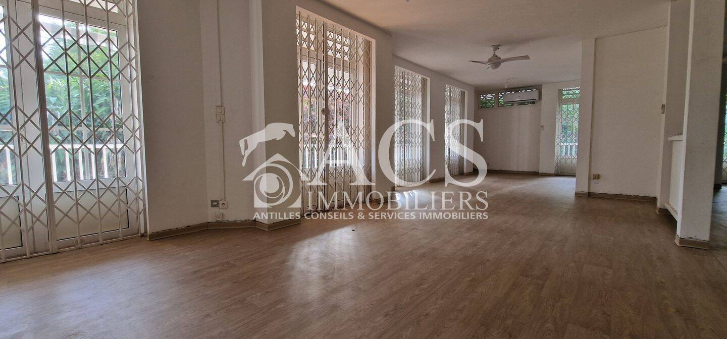 Maison à vendre, 209m², FORT DE FRANCE