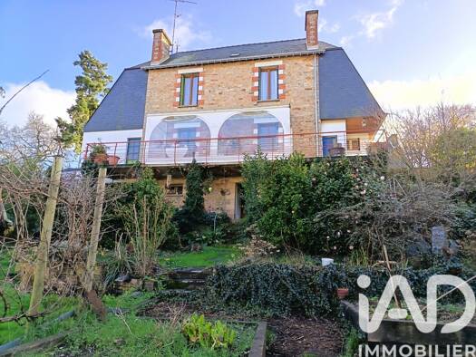 Maison de ville à vendre 199 900 € 3 pièces 2 chambres 72 m² 400 m² de terrain Urbain et Villages Nord Ploërmel 56800
